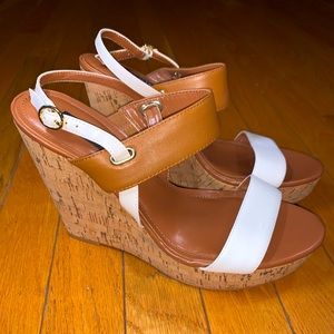 White House Black Market Wedge Sandals Size 8.